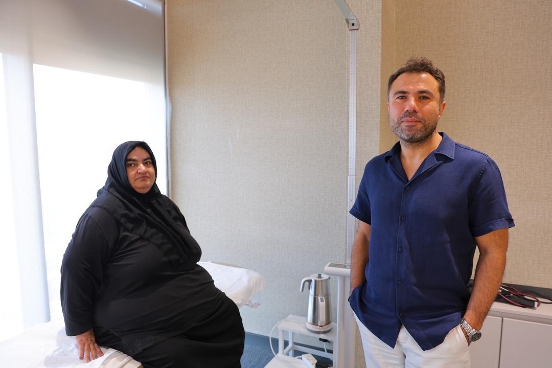 Kahramanmaraş ta 240 kiloluk kadın sedye ile acile getirilmişti: 90 kilo verdi, hayata döndü! 4