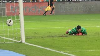 Milli takımın İspanya maçında yediği 6 gol sonrası Okan Buruk'tan yeni öğrencisi Uğurcan Çakır ile özel görüşme! 