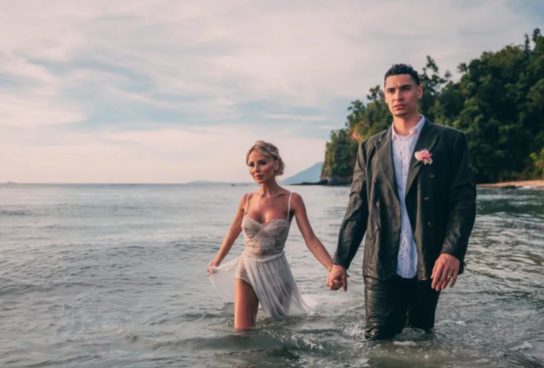 BBC nin Love Island a rakip yaptığı evlilik programı fena çakıldı! Ortalık karıştı 1