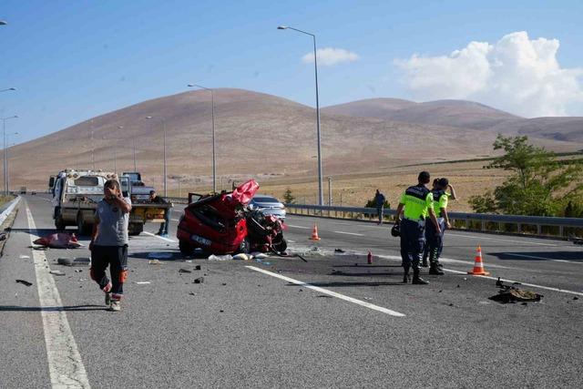 Niğde’deki kazada ölü sayısı 3’e çıktı 5