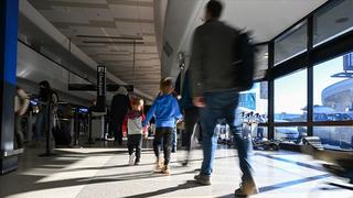 Yurt dışına çıkış harcı 1000 lira oldu