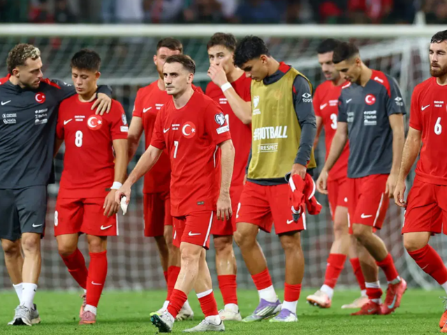 A Milli Takım'ın 6-0'lık İspanya mağlubiyeti sonrası takım karıştı! Birbirlerini sildiler... O görüntüler herkesi şaşırttı