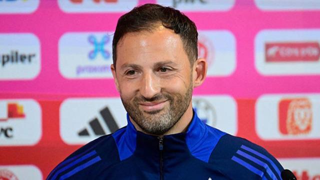 Fenerbahçe'nin yeni teknik adamı Domenico Tedesco oldu! Genç çalıştırıcının hayatı, kariyeri ve deneyimleri merak konusuydu... İşte karşınızda Tedesco