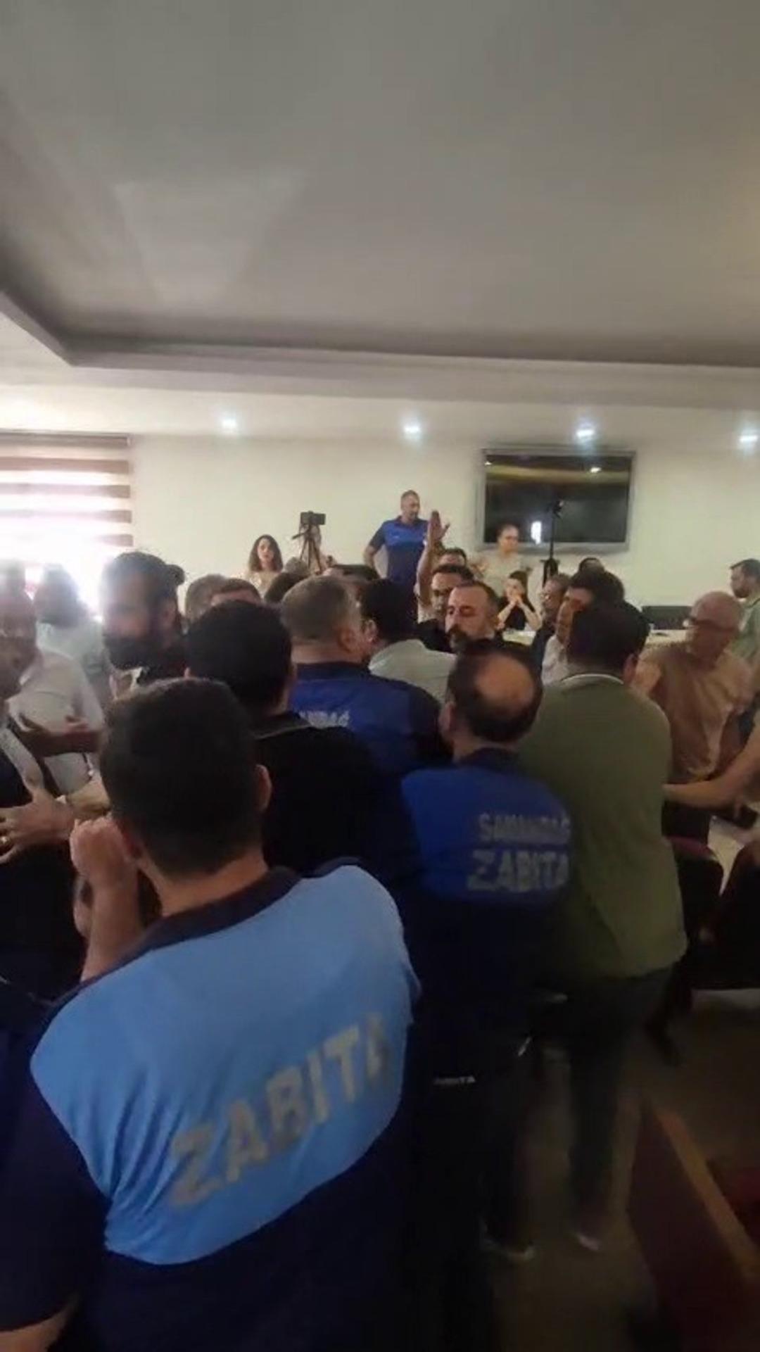 CHP li meclis üyesi TİP li başkana küfür etti! Ortalık savaş alanına döndü 3