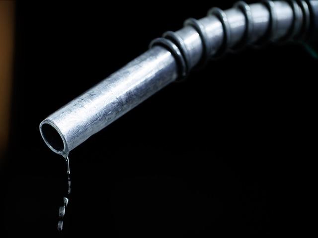 ABD'den petrol fiyatı tahmini! Bu yıl ve 2026 yılı için...