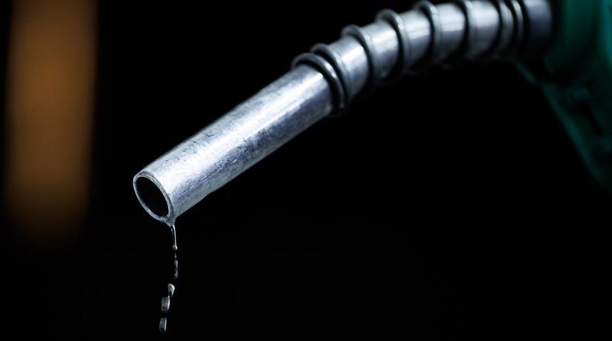 ABD'den petrol fiyatı tahmini! Bu yıl ve 2026 yılı için...