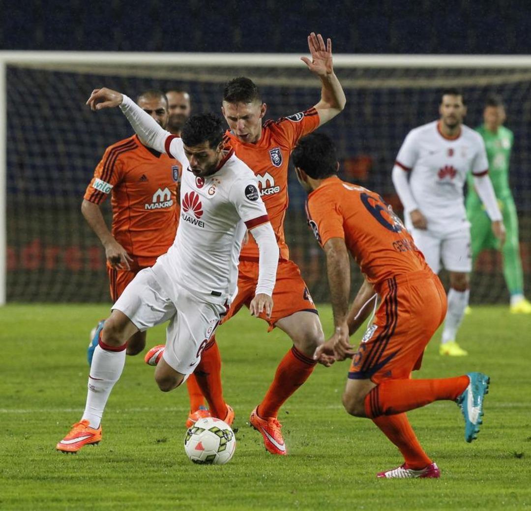 Başakşehir-Galatasaray'dan kareler