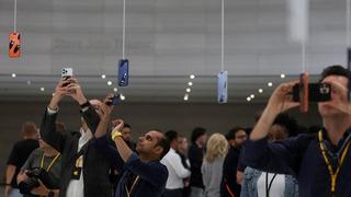 iPhone 17 fiyatı konuşulurken, Apple boş geçmedi bir de 'Çapraz askı' tanıttı... Fiyatını gören bir daha baktı