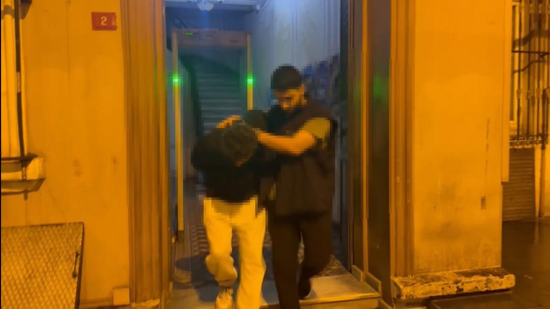 Rahatsızlandığını söyleyip yardım çağırdı: Gerçek bambaşka çıktı! 1