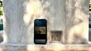 İlk defa Ankara'da kullanılmaya başlandı! Artık mezarlarda son model: QR kodlu anı 