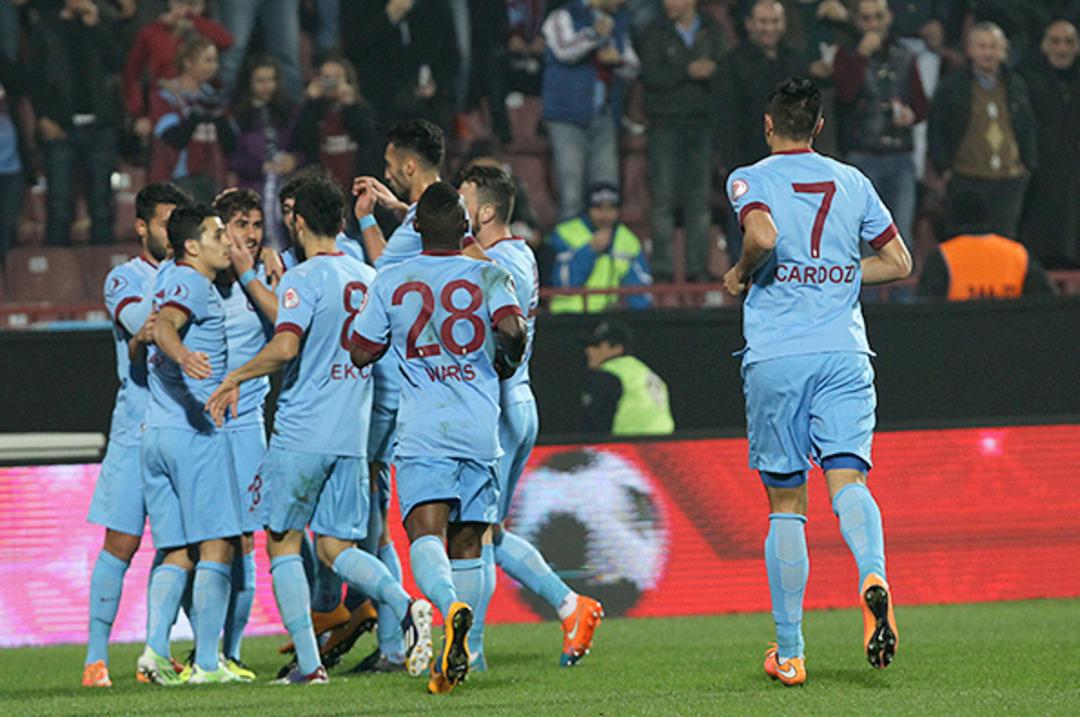 Trabzonspor - Manisaspor ma&ccedil;ından kareler