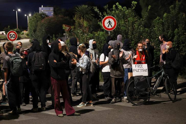 Protestonun adı 'Her şeyi engelle'! Fransa'da halk sokağa döküldü: Liseler, otoyollar, istasyonlar birbirine girdi... 200'e yakın gözaltı! G1