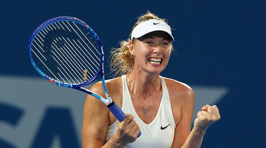 Maria Sharapova tenisi bıraktığını açıkladı