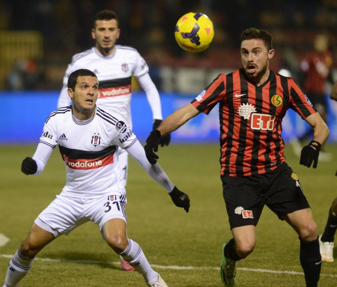 Eskişehirspor - Beşiktaş ma&ccedil;ından kareler