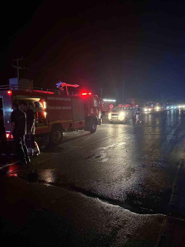 Ayvalık’ta trafik kazası: 1 ölü, 2 ağır yaralı 2