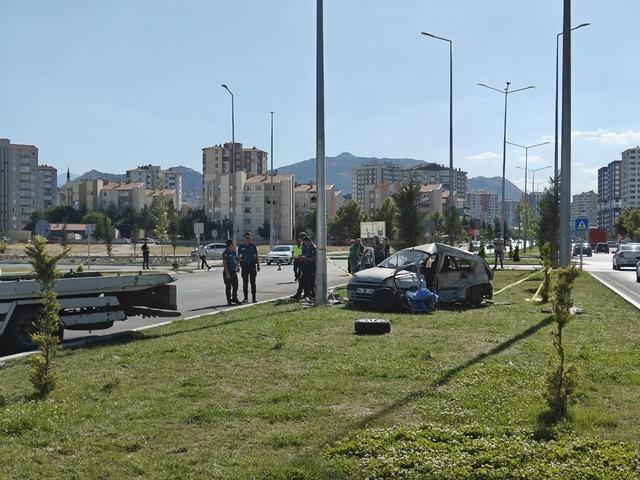 Kayseri’de otomobiller çarpıştı: 2 ölü, 2 yaralı 2