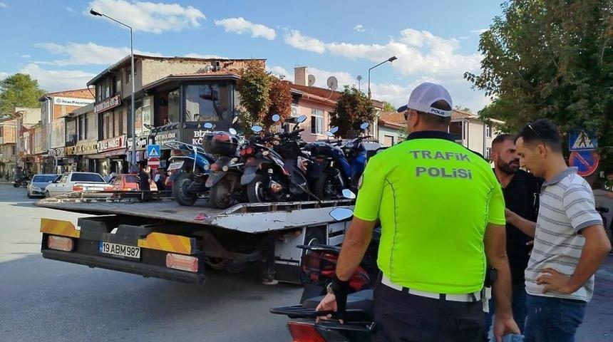 Çorum'da 20 motosiklet trafikten men edildi