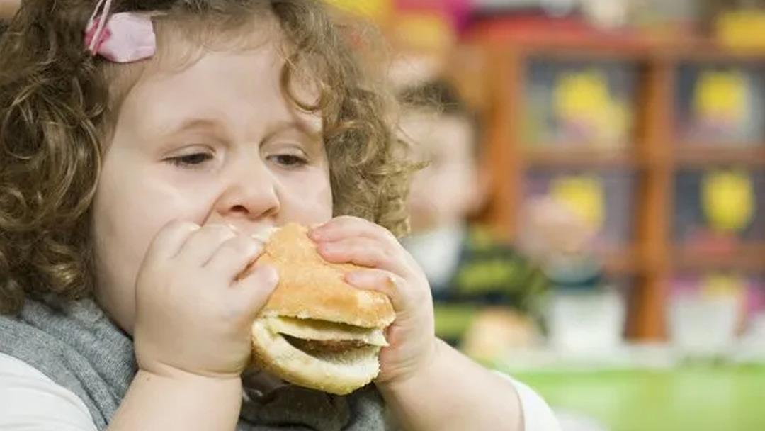 Attention parents! The number of obese children has surpassed the number of non-obese children.