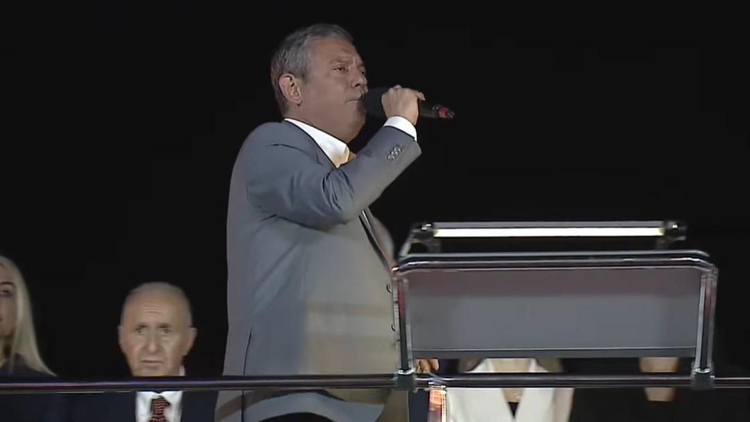 CHP lideri Özgür Özel, Çözdük diyerek açıkladı: "Bu kumpası da iş birlikçilerini de gömeceğiz" 3