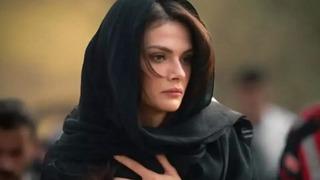 Uzak Şehir'in Alya'sı Sinem Ünsal aşka geldi! Sevgilisi Berk Cankat'ı paylaşıp not düştü