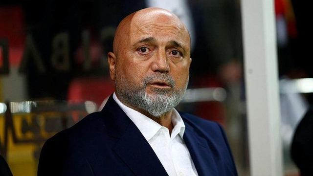 Tecrübeli çalıştırıcı Hikmet Karaman sahalara geri döndü! Yeni adresi çok şaşırttı...