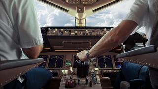 Pilotların itirafı şoke etti: 'Uçuş sırasında uyuyoruz'