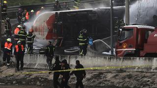 Ortalık bir anda savaş alanına döndü! Meksika'da can pazarı: 4 ölü 90 yaralı... LPG taşıyan tankerin devrilip patladığı anlar...