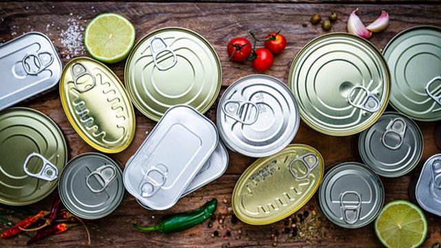 Konserve gıda salgını: O ülkede 2 kişi öldü! Onlarca kişi hastaneye kaldırıldı! Konserve tüketmeden önce dikkat