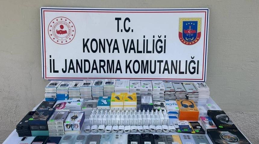 Kaçak elektronik malzeme satanlara operasyon