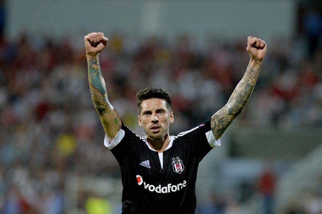 Skenderbeu - Beşiktaş ma&ccedil;ından kareler