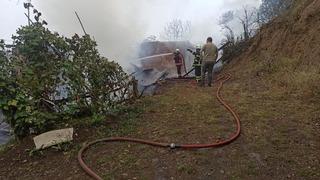 Artvin'de yangın paniği: 4 ev küle döndü