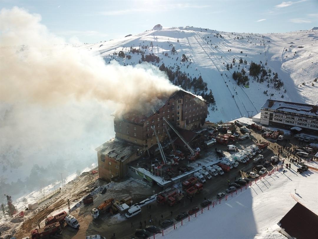 Telefon incelemesi ortaya çıktı! 78 kişinin öldüğü yangında otel müdürü, önce otel yetkililerini aramış: "Bir an önce çıkın, yangın çıktı" 1