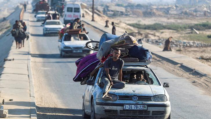 Gazze’de yeni göç dalgası! On binlerce kişi yine yollara düştü! İşte çok çarpıcı o görüntüler… G2