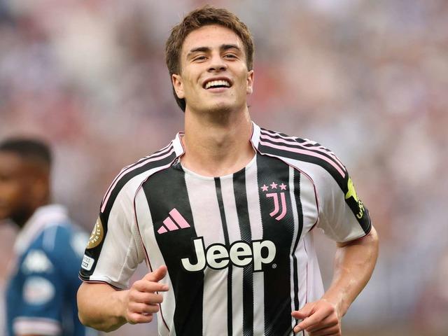 Milli oyuncumuz Kenan Yıldız ödüllere doymuyor! Bu kez de İtalya'da ayın oyuncusu seçildi...