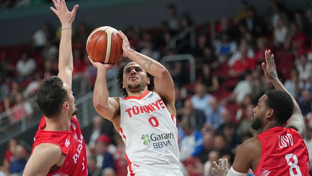 EuroBasket 2025 te yarı finalde Yunanistan ile karşılaşıyoruz! Ergin Ataman lı 12 Dev Adam final peşinde... 4