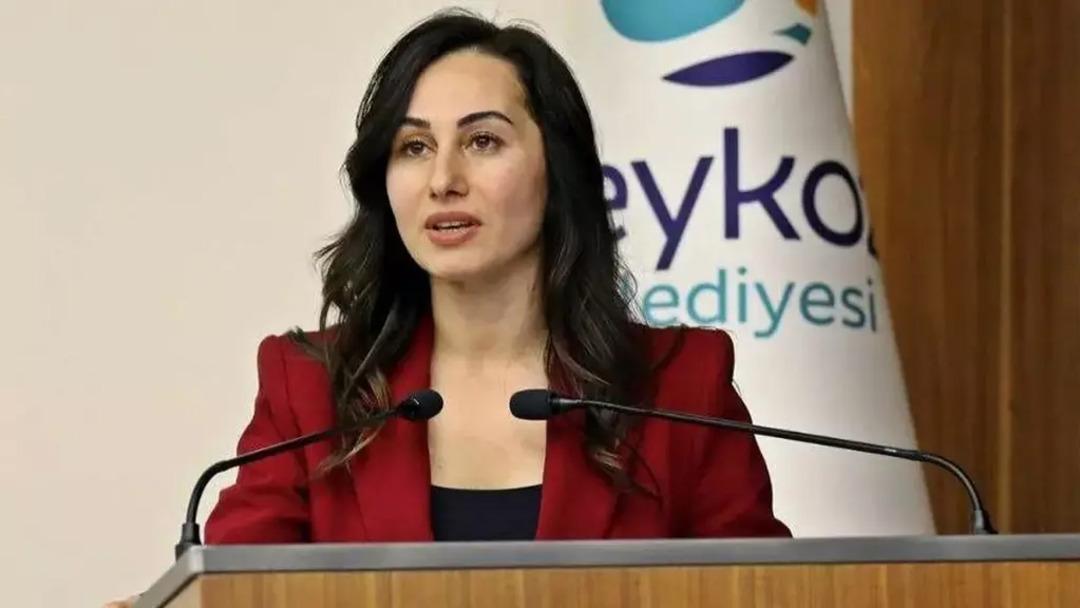 Cumhurbaşkanı Erdoğan açıkladı: CHP den Özlem Vural Gürzel AK Parti ye geçiyor! 1