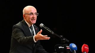 Mehmet Şimşek'in canlı yayındaki sözleri gündem oldu: Bu sene başımıza gelmeyen kalmadı