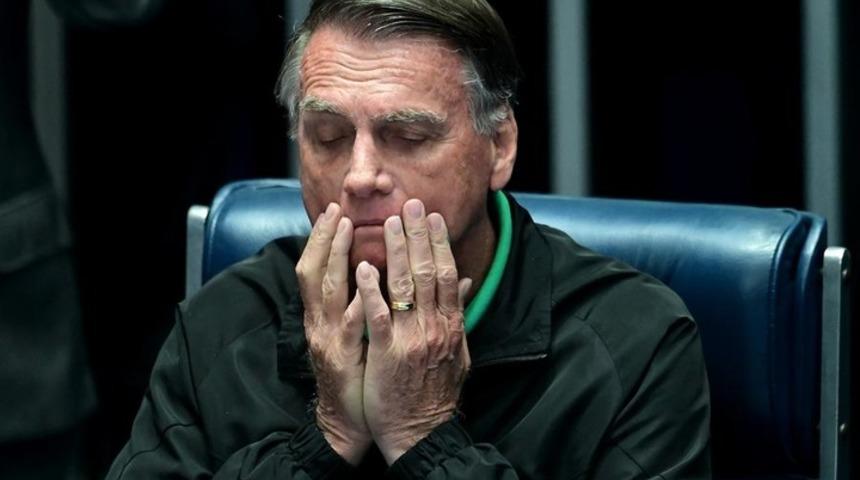 Eski Brezilya Devlet Başkanı Bolsonaro'ya darbe girişimi suçundan hapis cezası