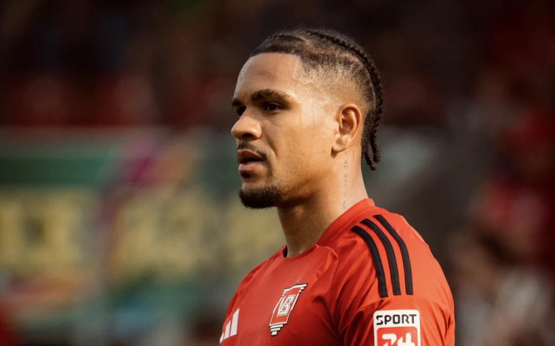 Kayserispor bu sezon ilk kez bonservis ile oyuncu transfer etti! Kopenhag dan gelen German Onugkha sarı kırmızılı ekipte... 2