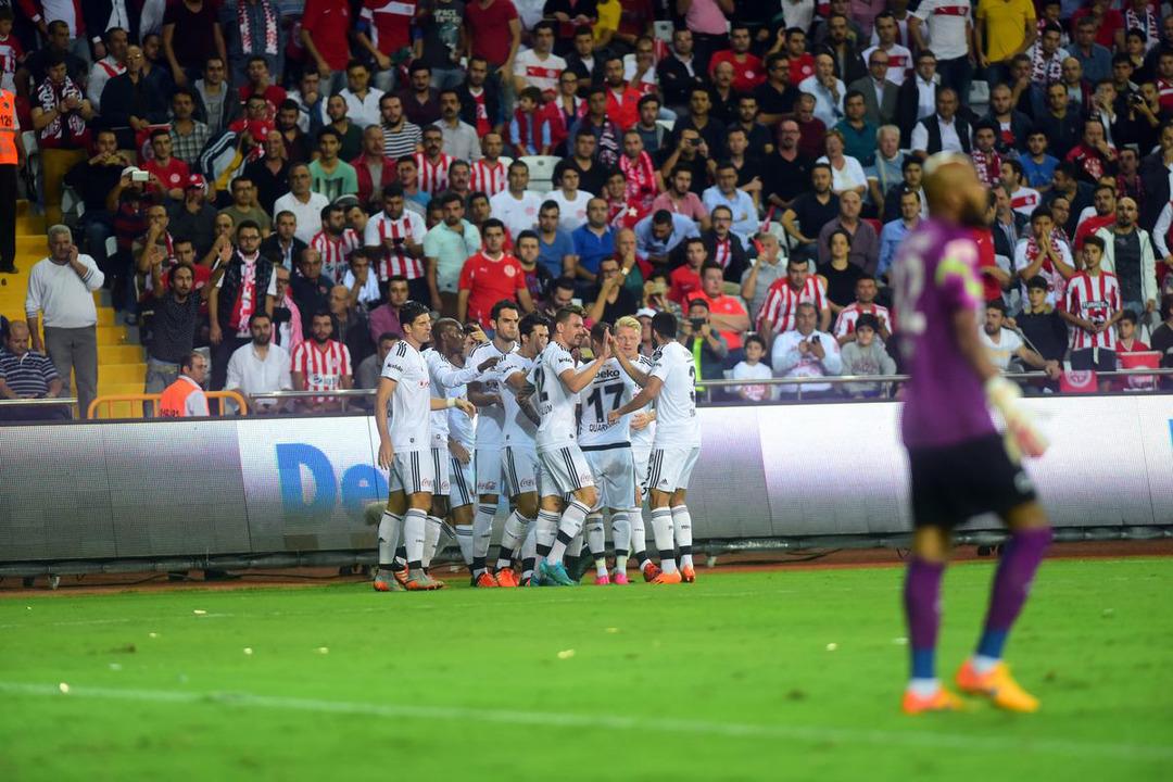 Antalyaspor - Beşiktaş ma&ccedil;ından kareler 2015-2016