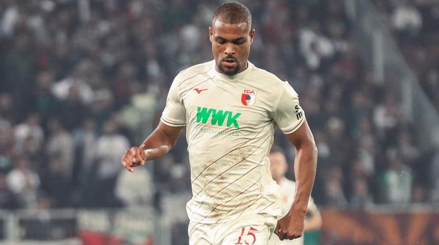 Alanyaspor'a tecrübeli golcü! Alman ekibi Augsburg'dan Steve Mounié kiralık olarak akdeniz ekibinde...