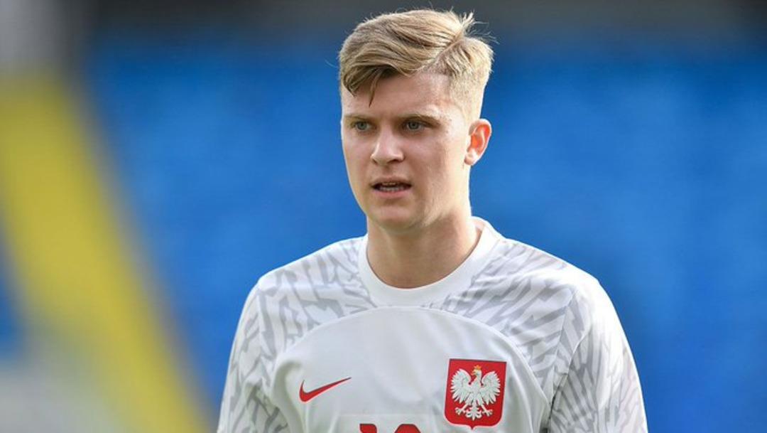 Süper Lig ekiplerinden Başakşehir transferin son gününde Antalyaspor dan Kaluzinski’yi transfer etti! 2