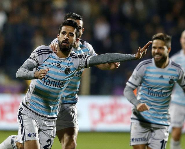 Osmanlıspor - Fenerbahçe maçından kareler