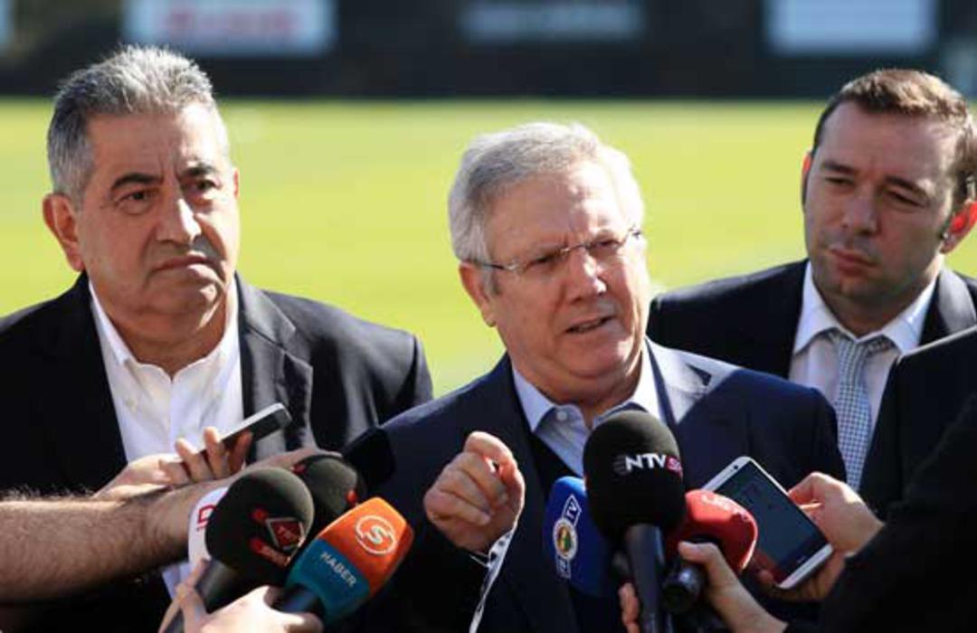 Fenerbah&ccedil;e'yi bekleyen b&uuml;y&uuml;k tehlike! Yıldızlar gidiyor...