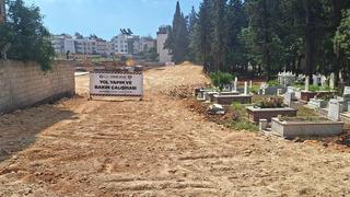 Selanik göçmenlerinin mezarları, yol olmayacak