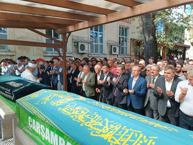 Başkan Doğan’ın kayınvalidesi son yolculuğuna uğurlandı 4