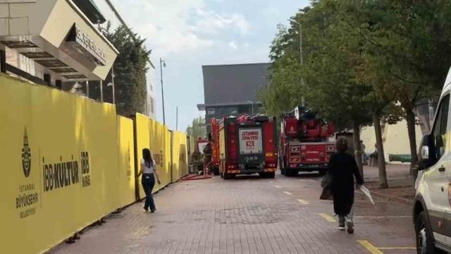 Şişli’de bulunan Cemal Reşit Rey Konser Salonu’nda yangın paniği