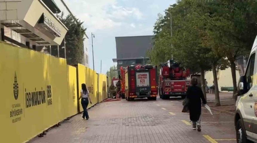 Şişli’de bulunan Cemal Reşit Rey Konser Salonu’nda yangın paniği