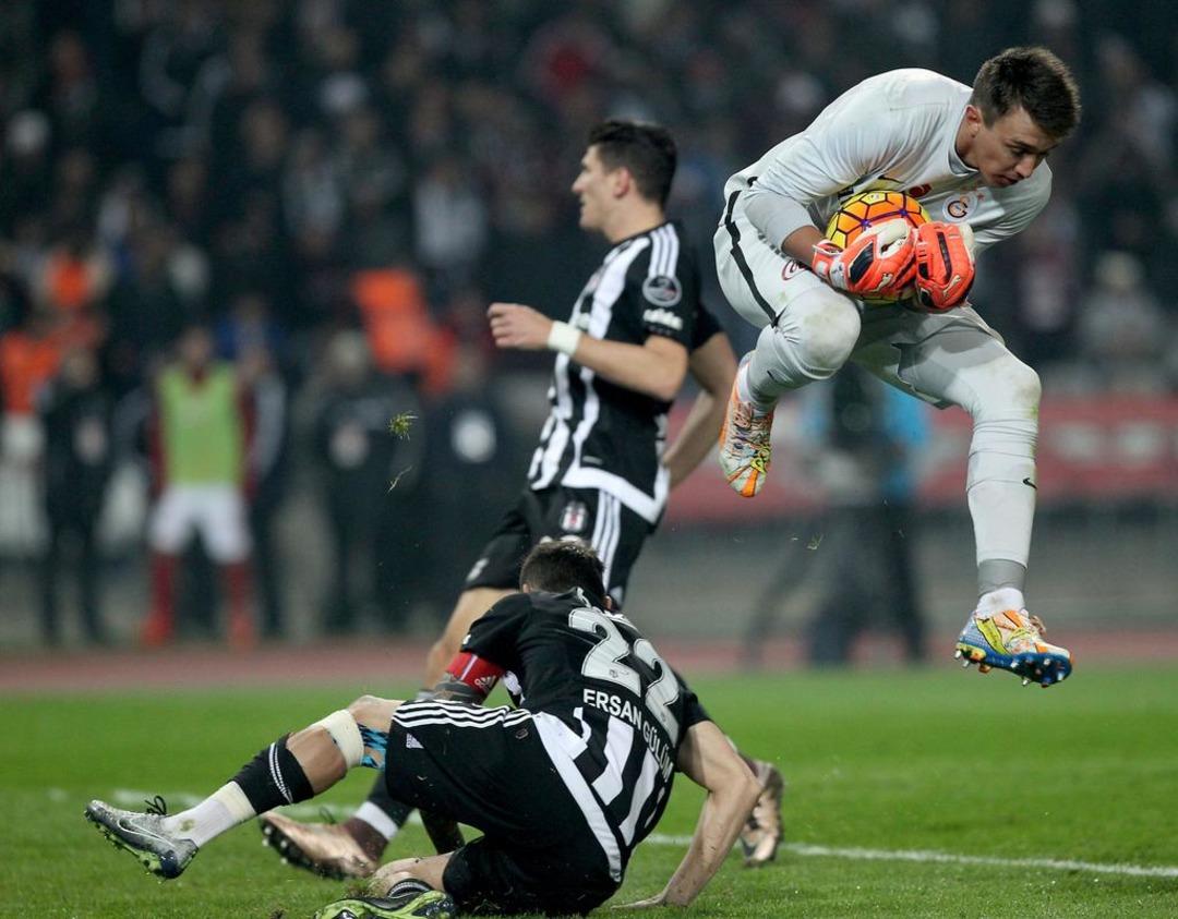 Beşiktaş - Galatasaray derbisinden kareler