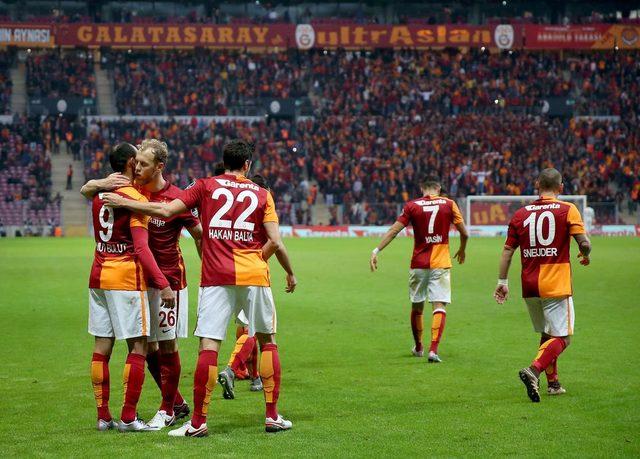 Galatasaray-Akhisar Belediyespor maçından kareler